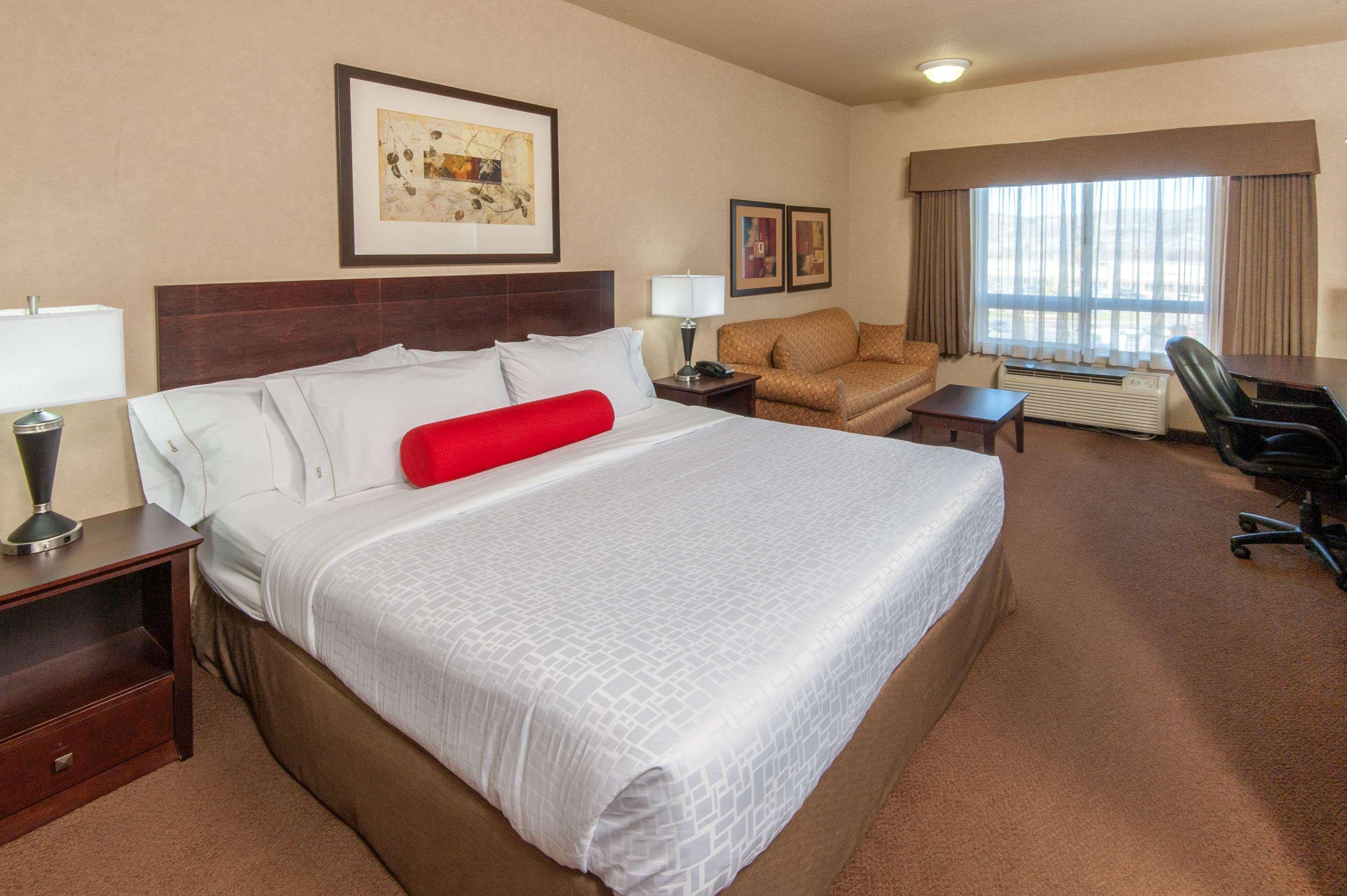 Ramada By Wyndham Drumheller Hotel & Suites Esterno foto